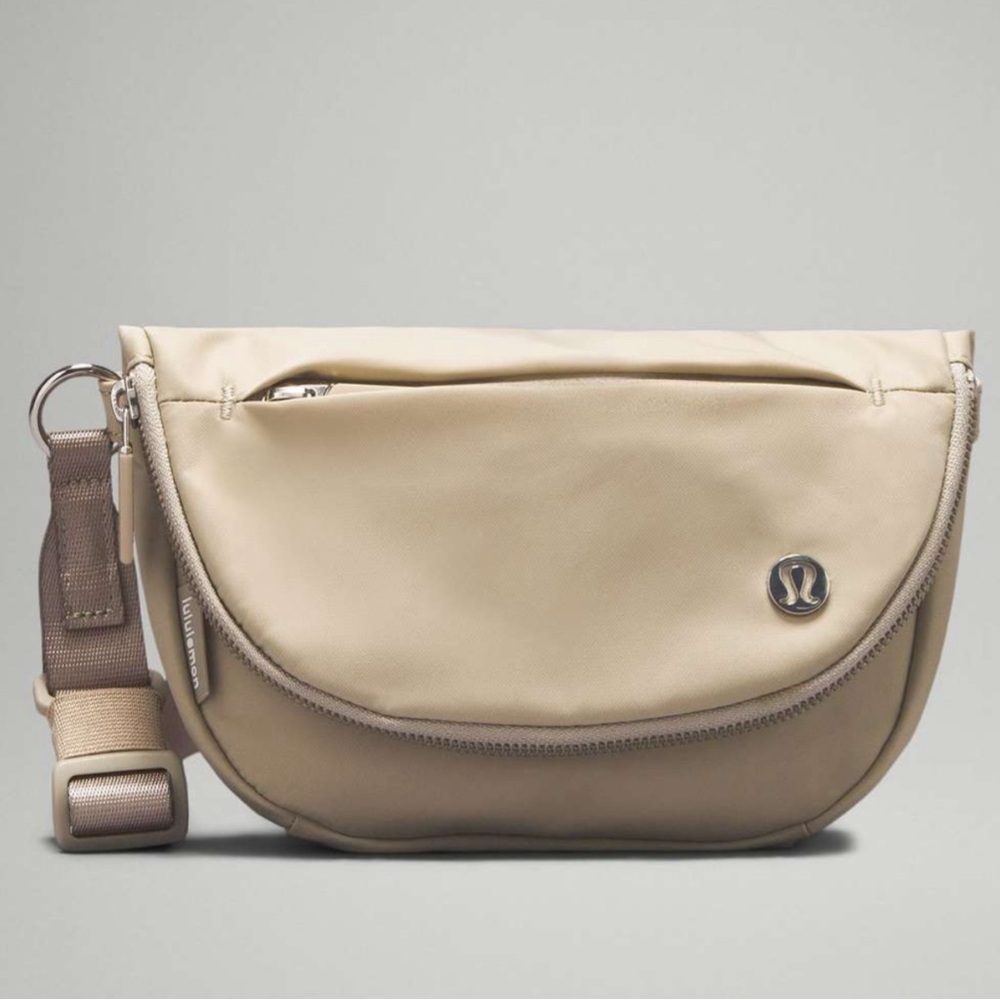 SOLD*Lululemom All Night Festival Bag Micro 2L NWT (Raw Linen/Silver) SOLD*